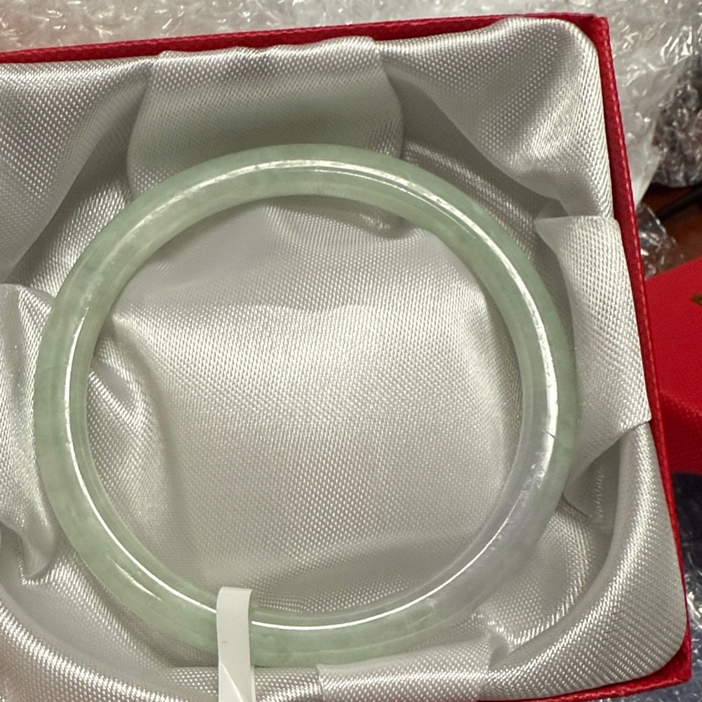 Classic Green Jade Bangle Bracelet - Elegant Women's Jewelry